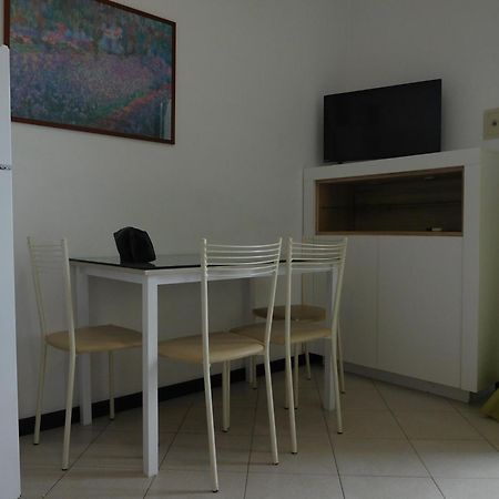 רימיני Gabbiano Apartments מראה חיצוני תמונה