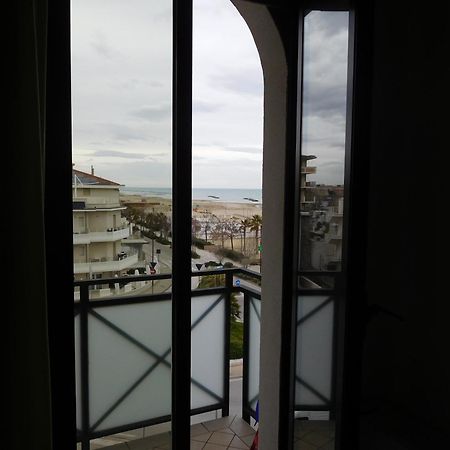 רימיני Gabbiano Apartments מראה חיצוני תמונה
