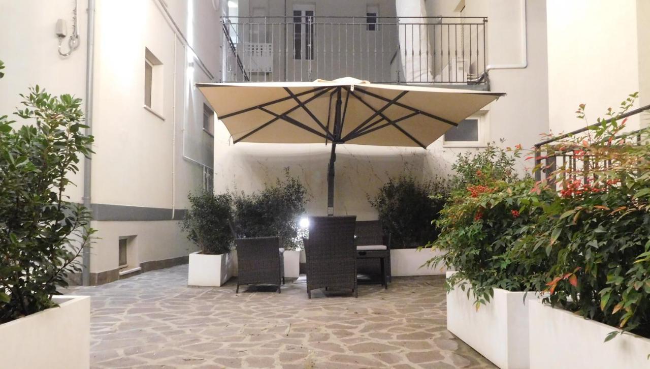 רימיני Gabbiano Apartments מראה חיצוני תמונה