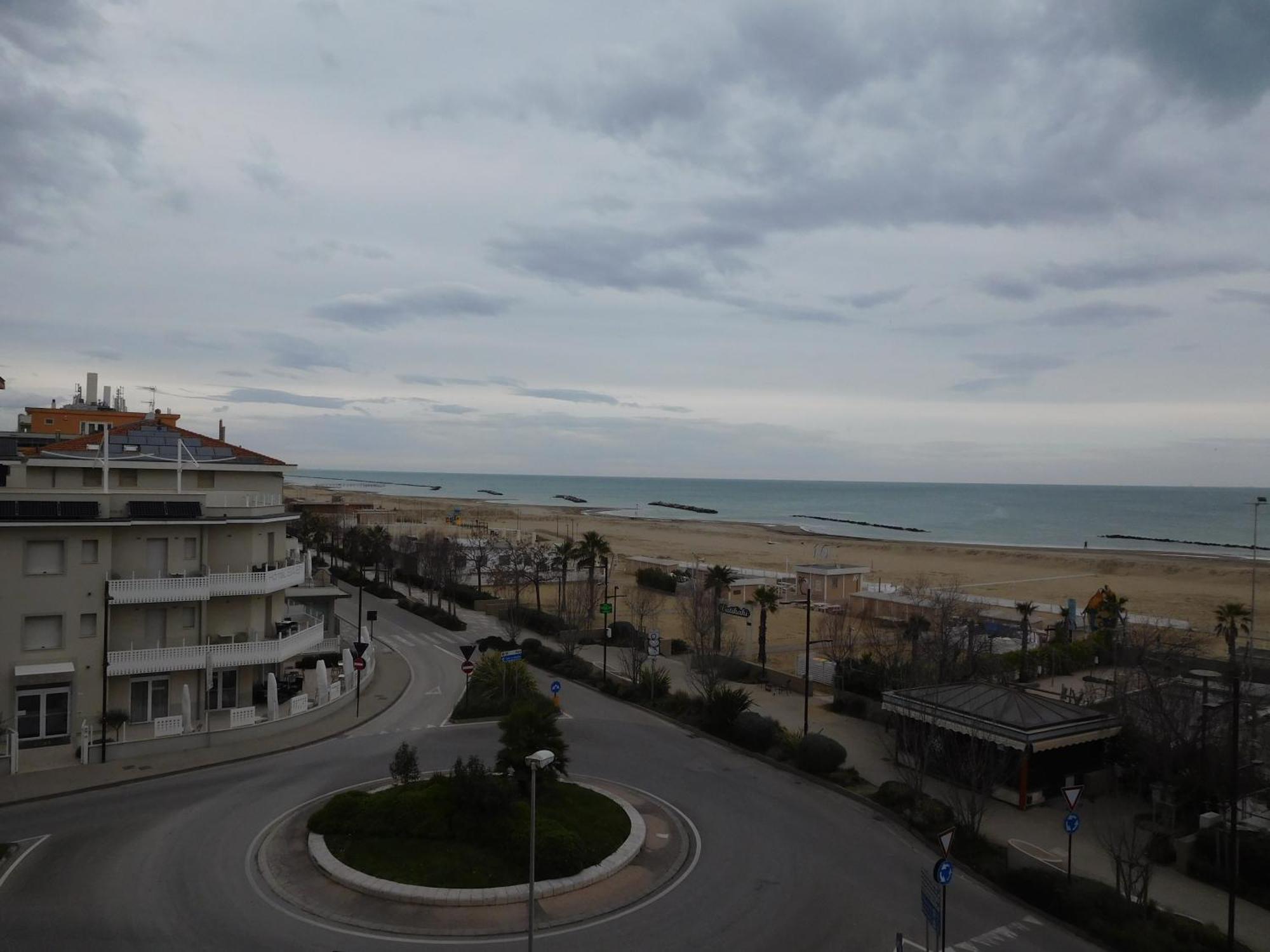 רימיני Gabbiano Apartments מראה חיצוני תמונה