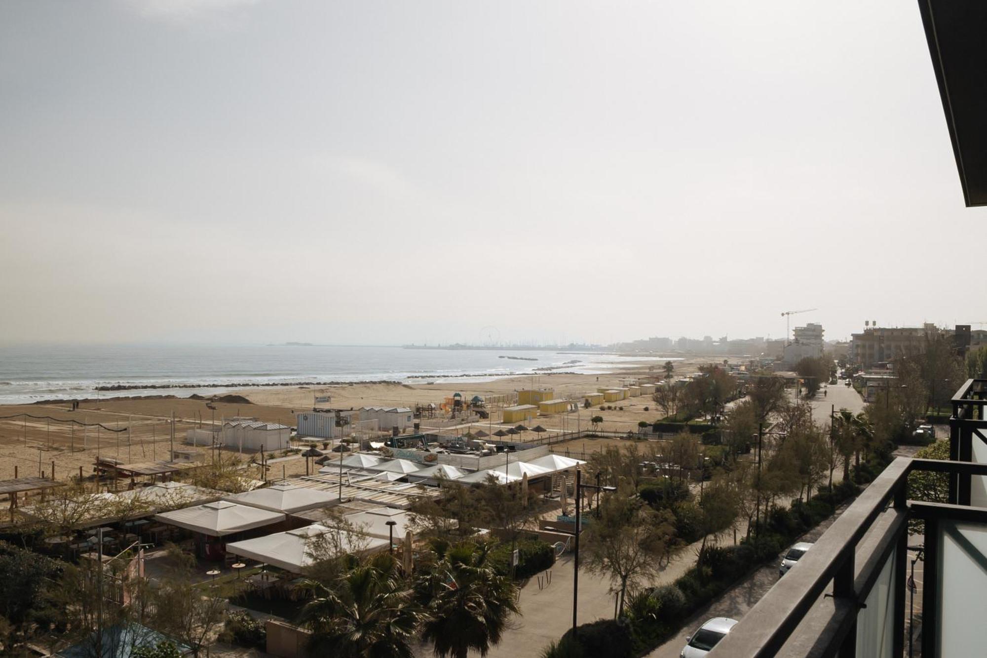 רימיני Gabbiano Apartments מראה חיצוני תמונה