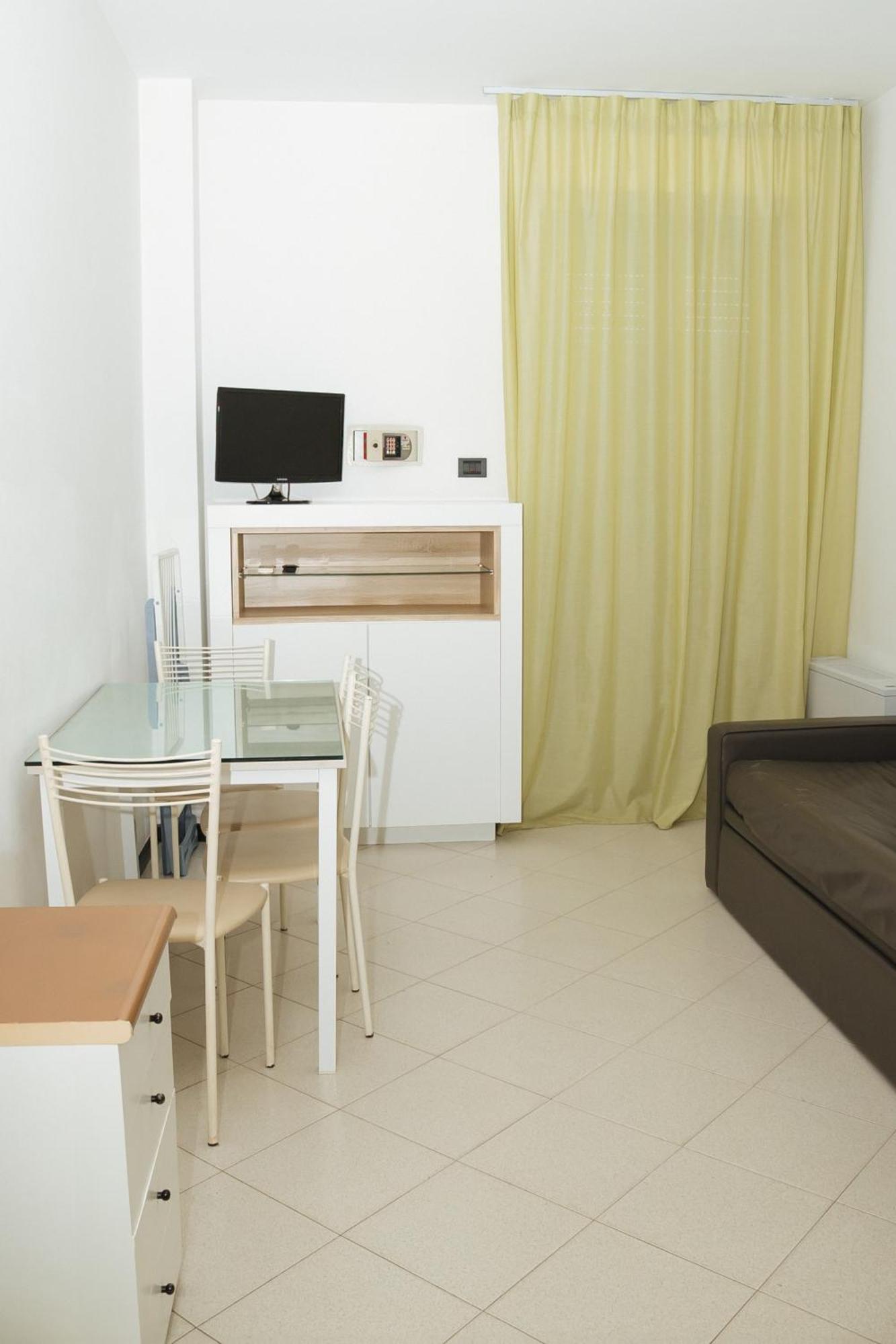 רימיני Gabbiano Apartments מראה חיצוני תמונה